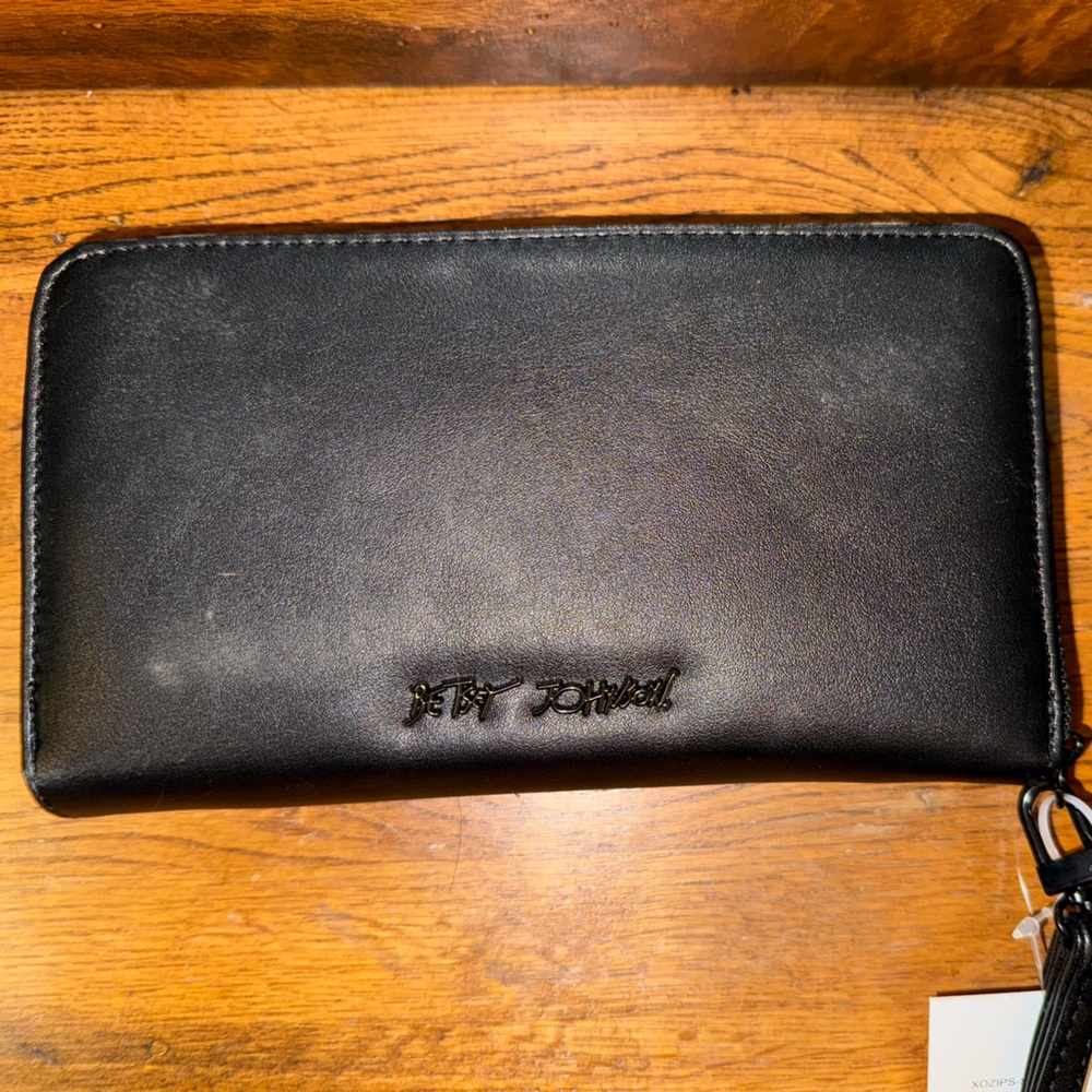 Betsey Johnson Spider Wristlet Wallet - Picture 2 of 5